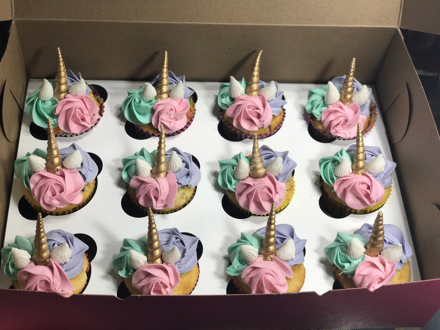 unicorn cupcakes