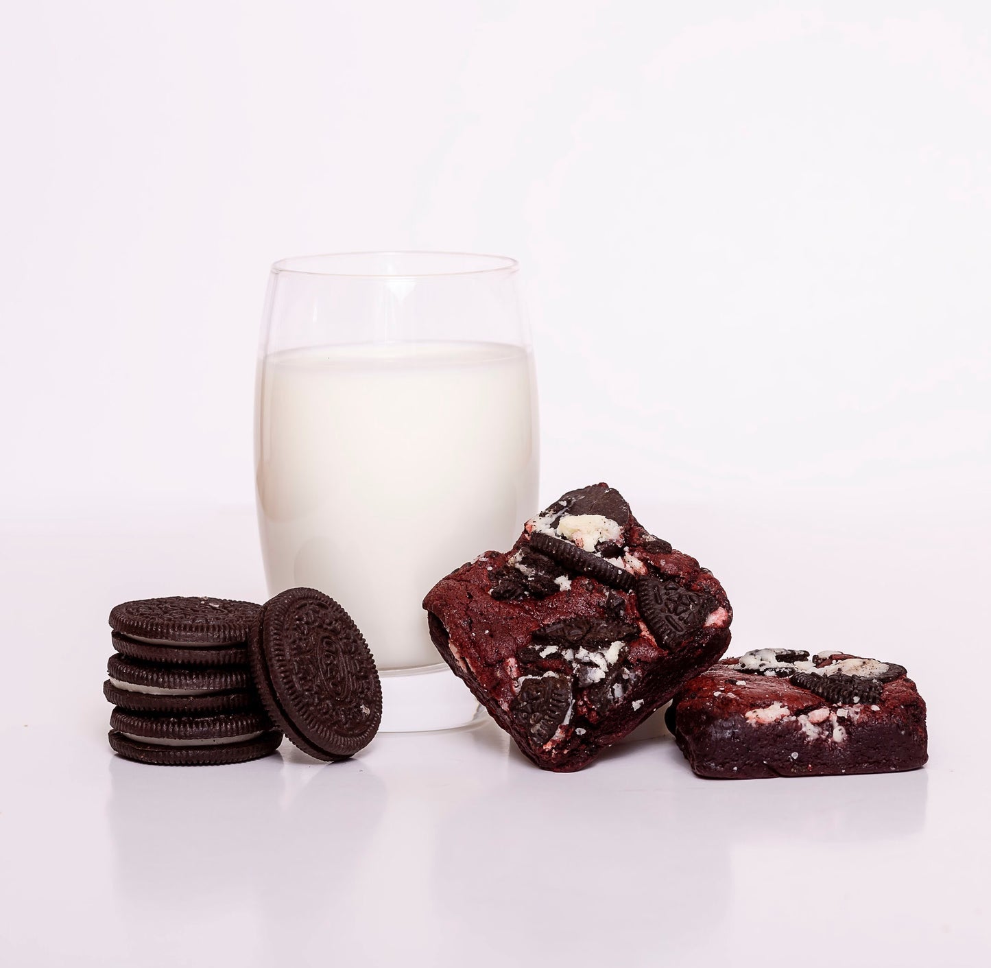 red velvet oreo brownies - 3-pack